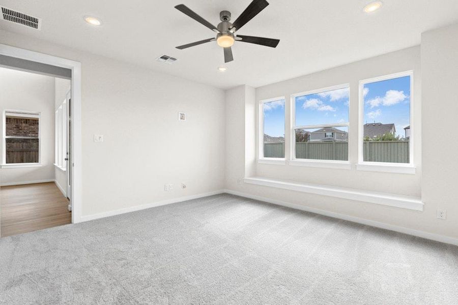 Spacious, unfurnished interior of a new home in Santa Rita Ranch, Liberty Hill (Image 26). Spacious, unfurnished interior of a new home in Santa Rita Ranch, Liberty Hill (Image 26).