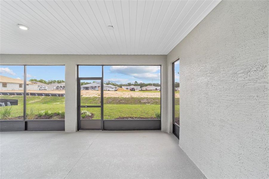 Exterior details and patio area of a home in , Ocala (Image 20). Exterior details and patio area of a home in , Ocala (Image 20).