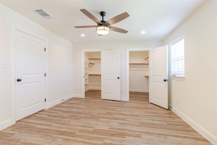 Spacious, unfurnished interior of a new home in , Smithville (Image 22). Spacious, unfurnished interior of a new home in , Smithville (Image 22).