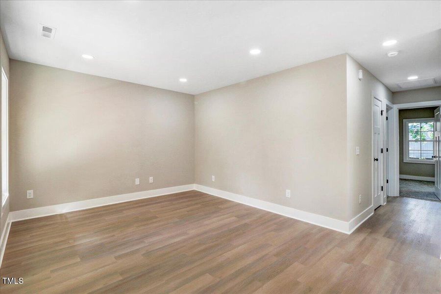 19-1201 Crawford St S-19 19-1201 Crawford St S-19