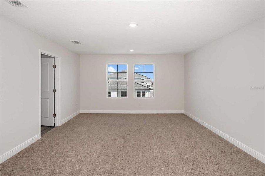 Spacious, unfurnished interior of a new home in Mirada, San Antonio (Image 21). Spacious, unfurnished interior of a new home in Mirada, San Antonio (Image 21).