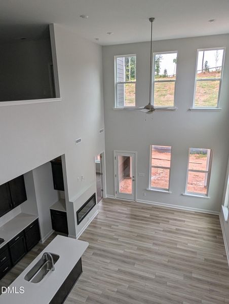 PXL_20250916_211055570