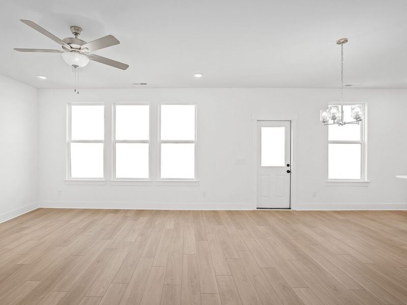 Spacious, unfurnished interior of a new home in Woods Crossing, Gallatin (Image 20).