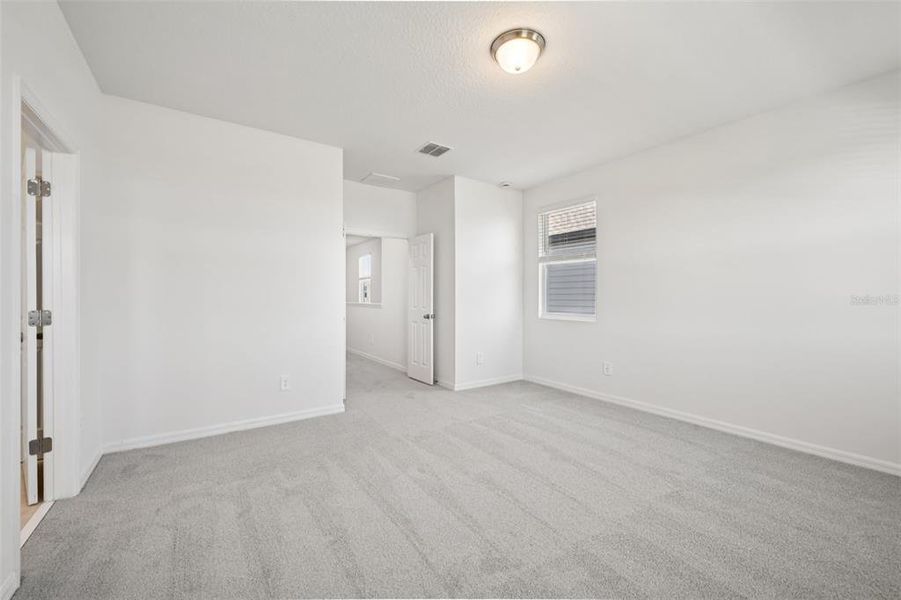 Spacious, unfurnished interior of a new home in The Meadow at Crossprairie Bungalows, St. Cloud (Image 33).