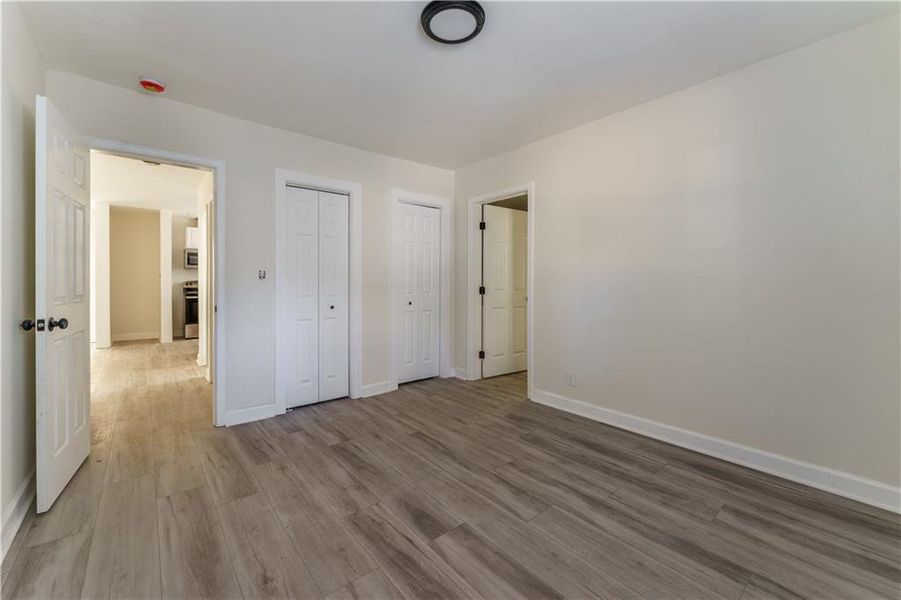 Spacious, unfurnished interior of a new home in , Atlanta (Image 30).