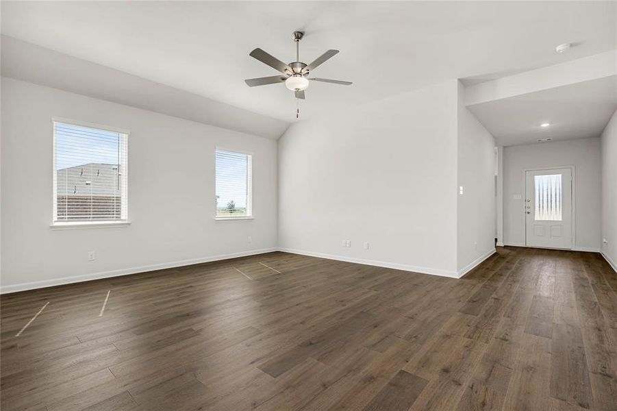 Spacious, unfurnished interior of a new home in Vista West, Fort Worth (Image 6).