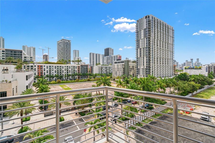 Condo located in Miami, FL showcasing its design and architecture (Image 26). Condo located in Miami, FL showcasing its design and architecture (Image 26).