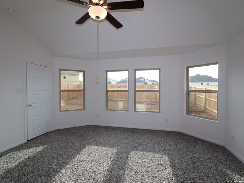 Spacious, unfurnished interior of a new home in Agave, San Antonio (Image 21).