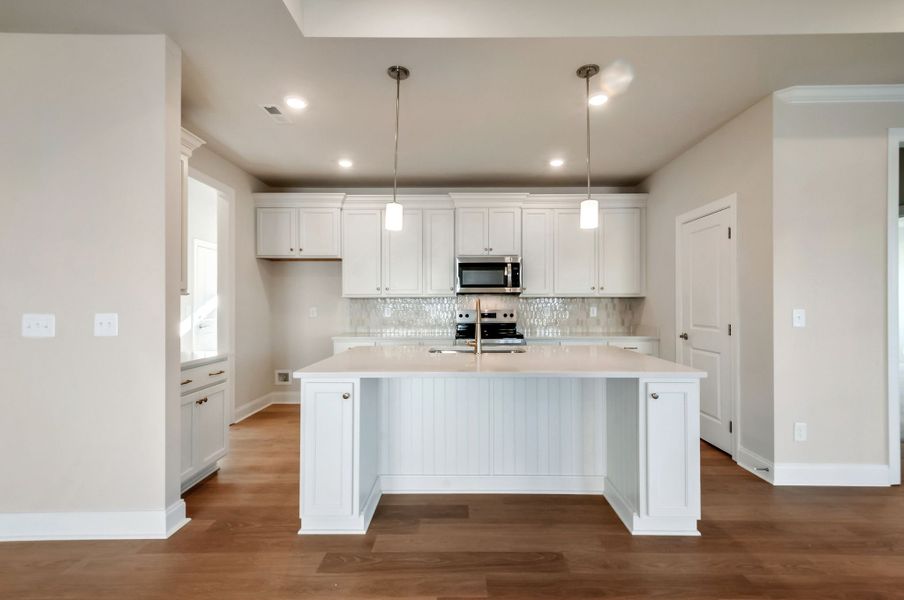 Olivia II- Kitchen