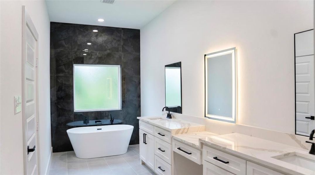 Furnished interior view inside a new home in , Dallas (Image 9).