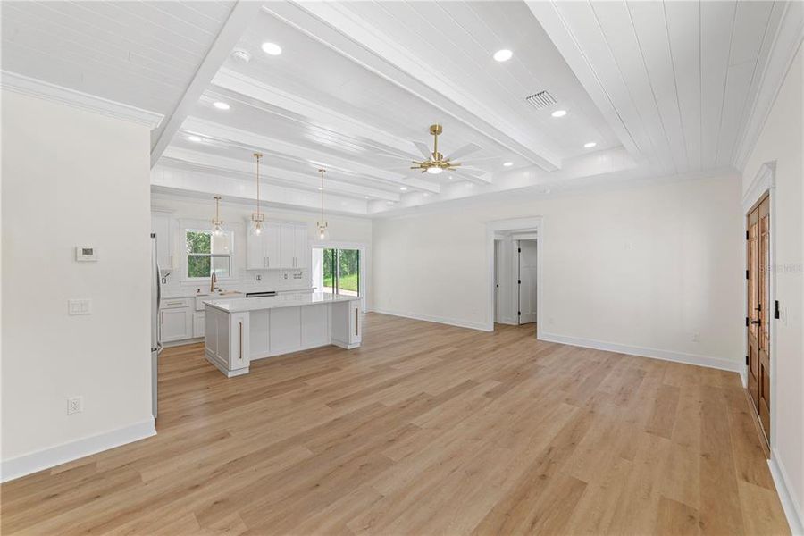 Spacious, unfurnished interior of a new home in , Webster (Image 25).