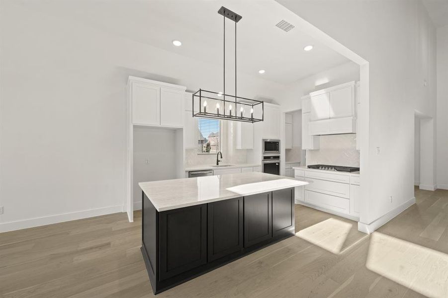 402 Crestview- Kitchen-1