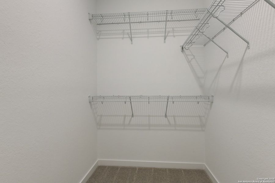 Spacious, unfurnished interior of a new home in Arcadia Ridge, San Antonio (Image 25).