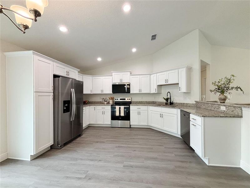 Furnished interior view inside a new home in , Dunnellon (Image 39). Furnished interior view inside a new home in , Dunnellon (Image 39).