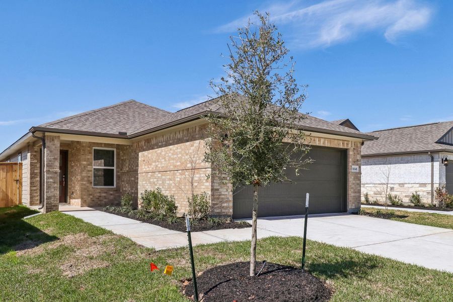 Photo is not of the actual home, but is an inspirational photo of builder’s model home and may depict options, furnishings, and/or decorator features that are not included Photo is not of the actual home, but is an inspirational photo of builder’s model home and may depict options, furnishings, and/or decorator features that are not included