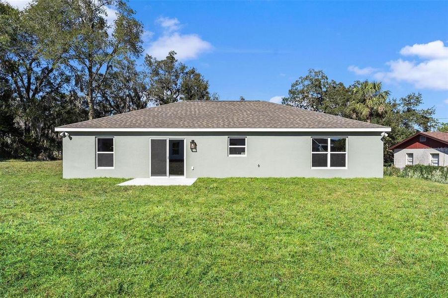Exterior details and patio area of a home in , Leesburg (Image 30).