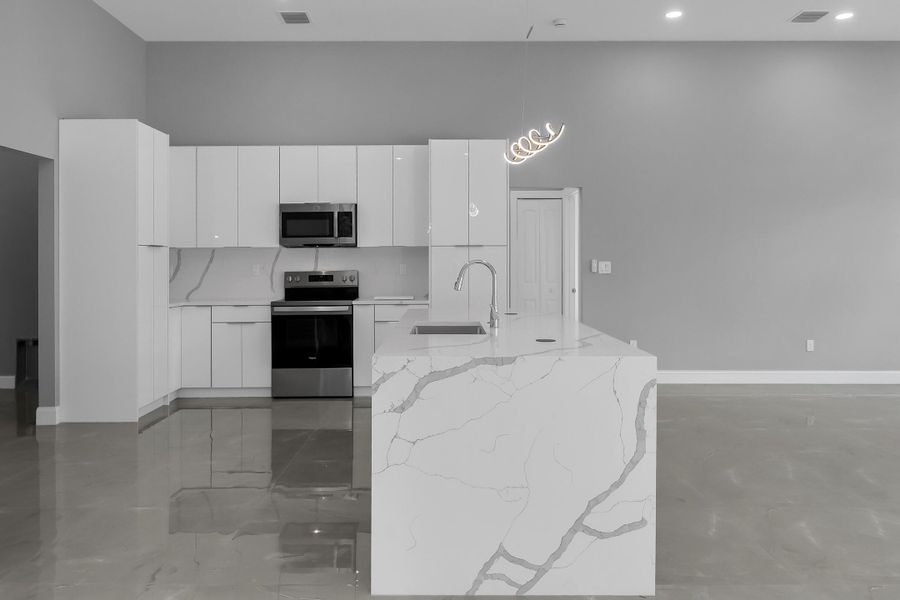 15174 69th Ct N. Loxahatchee 33470 -