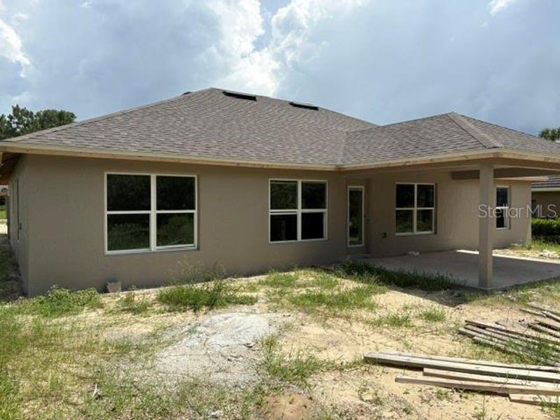 Exterior details and patio area of a home in Juliette Falls, Dunnellon (Image 1). Exterior details and patio area of a home in Juliette Falls, Dunnellon (Image 1).