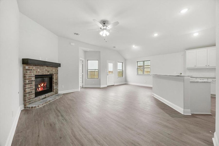 Spacious, unfurnished interior of a new home in Fox Landing, Caddo Mills (Image 32).