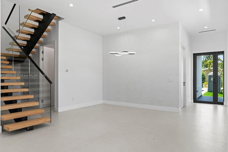 Spacious, unfurnished interior of a new home in , Fort Lauderdale (Image 13). Spacious, unfurnished interior of a new home in , Fort Lauderdale (Image 13).