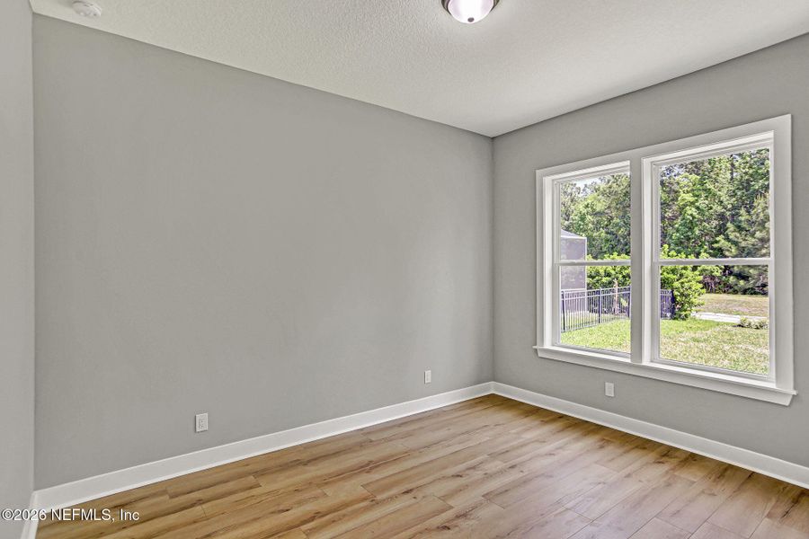 Spacious, unfurnished interior of a new home in , Green Cove Springs (Image 37).