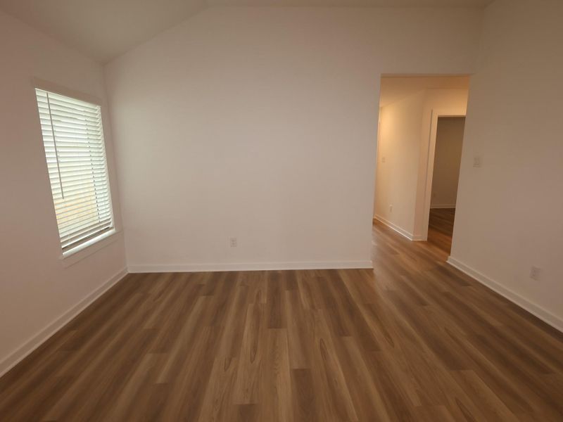 Spacious, unfurnished interior of a new home in Summerview, Fulshear (Image 6).