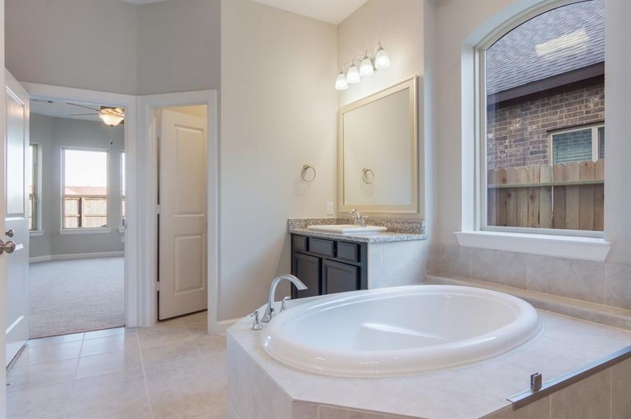 Image 21 of a home in Meridiana 55' Homesites.