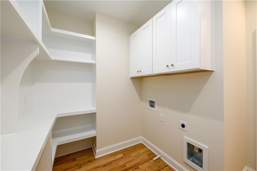 Spacious, unfurnished interior of a new home in , Atlanta (Image 12).