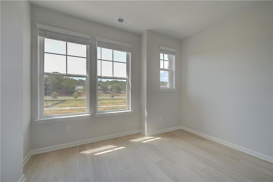 Spacious, unfurnished interior of a new home in Daybreak, Newnan (Image 27).