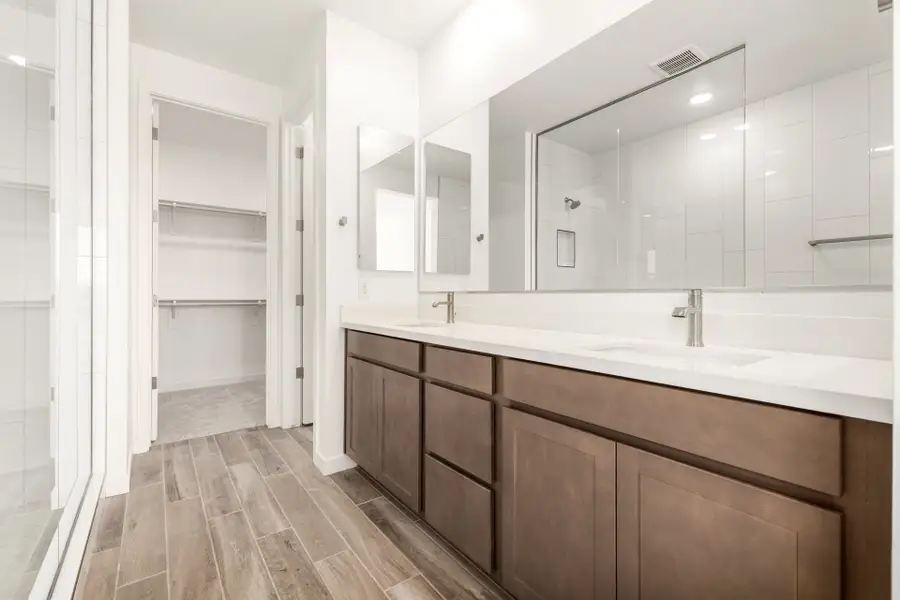 Furnished interior view inside a new home in Citrus Park, Goodyear (Image 6).