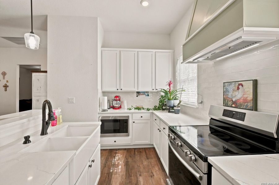 Furnished interior view inside a new home in , San Antonio (Image 13).