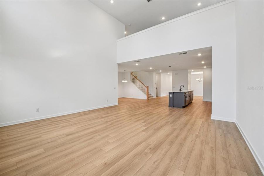 Spacious, unfurnished interior of a new home in Northlake Traditional, Winter Garden (Image 38). Spacious, unfurnished interior of a new home in Northlake Traditional, Winter Garden (Image 38).