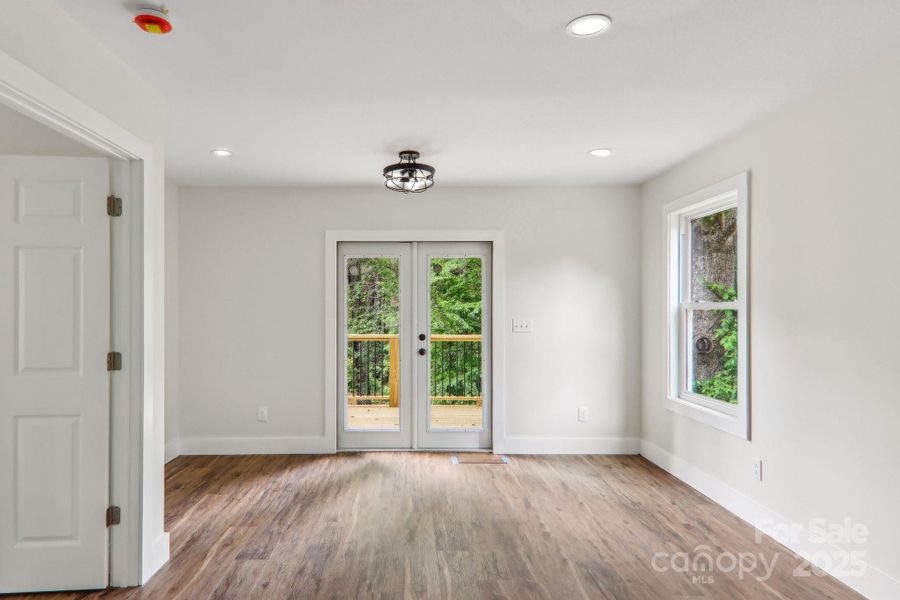 Spacious, unfurnished interior of a new home in , Waynesville (Image 26).