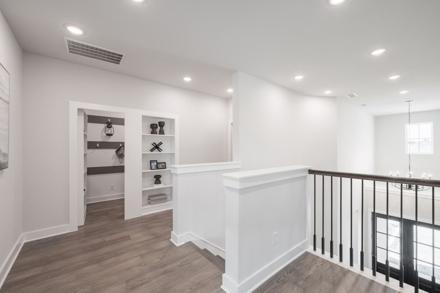 Representative furnished interior of a home built from the Windsor by Tri Pointe Homes in Trillium, Richmond (Image 70). Representative furnished interior of a home built from the Windsor by Tri Pointe Homes in Trillium, Richmond (Image 70).