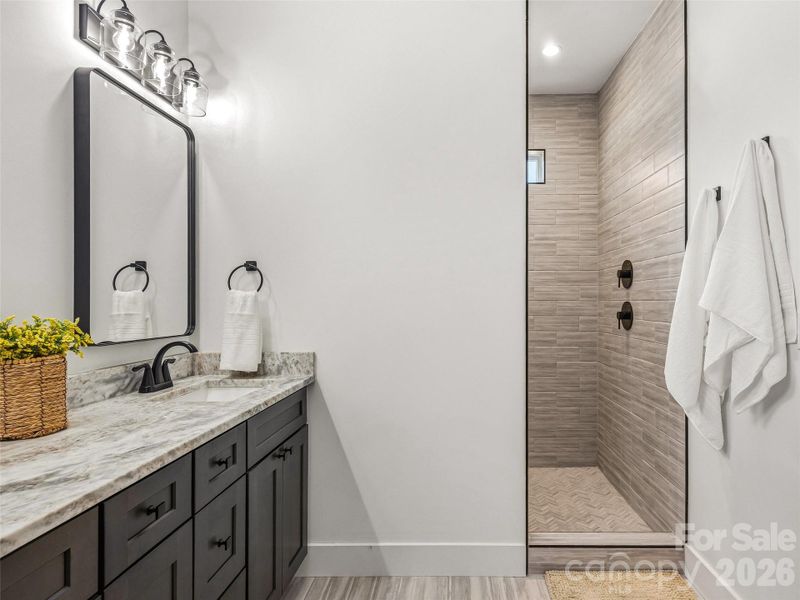large primary bath large primary bath