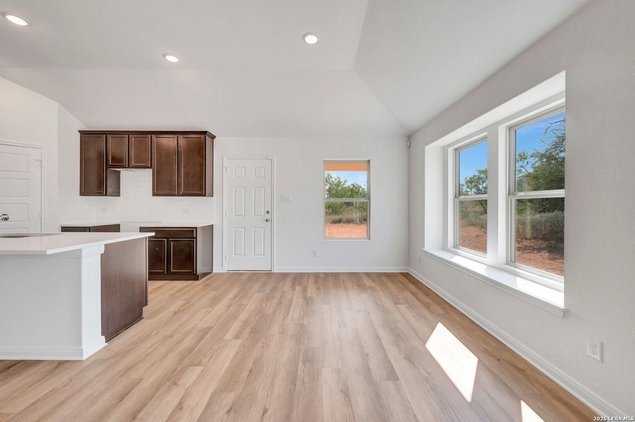 Spacious, unfurnished interior of a new home in Chaparral Ranch, Floresville (Image 40).