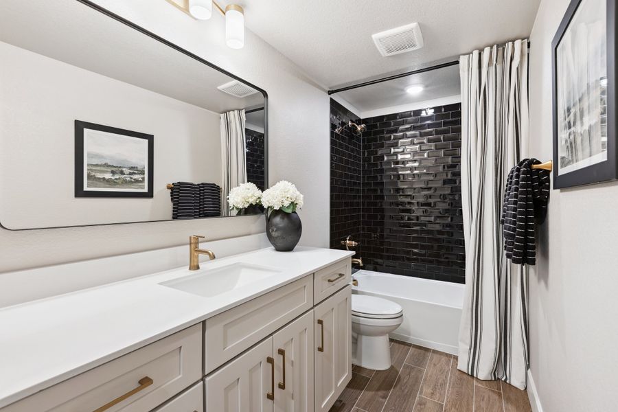 Representative furnished interior of a home built from the Silverton by Risewell Homes in Highlands Preserve, Mead (Image 12). Representative furnished interior of a home built from the Silverton by Risewell Homes in Highlands Preserve, Mead (Image 12).