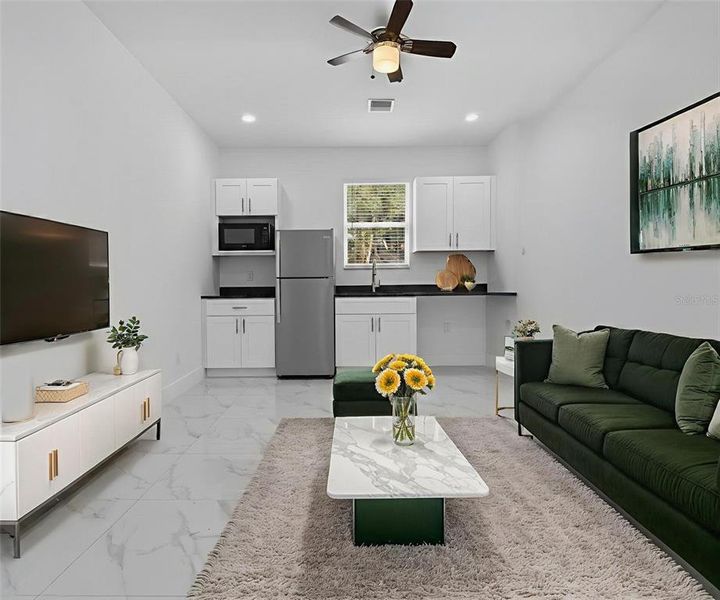 Furnished interior view inside a new home in , Thonotosassa (Image 41). Furnished interior view inside a new home in , Thonotosassa (Image 41).