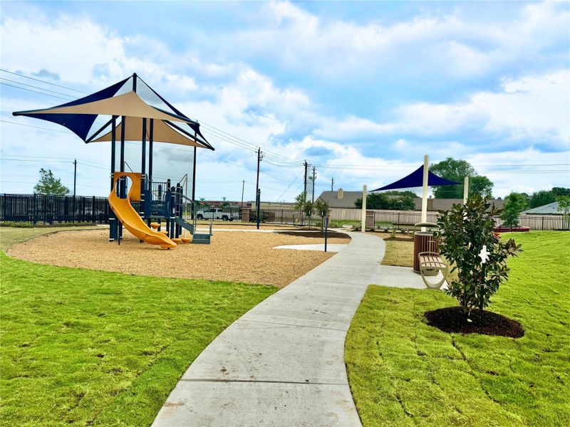 Community amenities in Beamer Villas, Friendswood (Image 28).