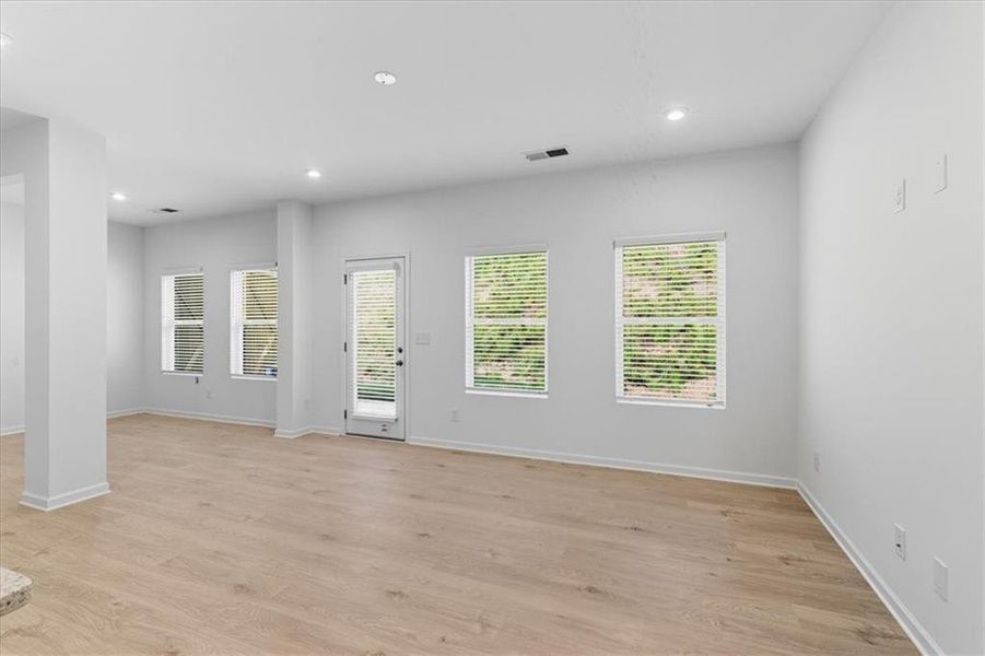 Spacious, unfurnished interior of a new home in Park Center Pointe, Austell (Image 23).