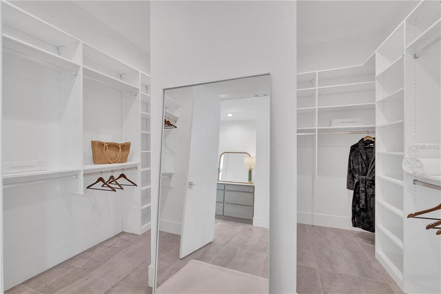 Furnished interior view inside a new home in , Sarasota (Image 68).