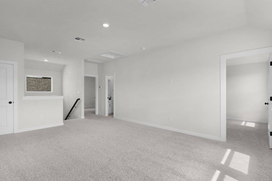 Spacious, unfurnished interior of a new home in Nolina, Georgetown (Image 18).