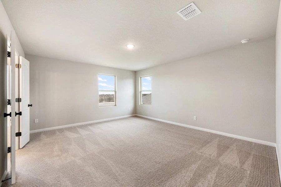 Spacious, unfurnished interior of a new home in Patterson Ranch, Georgetown (Image 33).