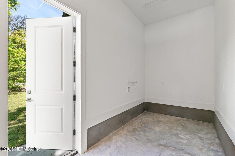 Spacious, unfurnished interior of a new home in , Neptune Beach (Image 24).