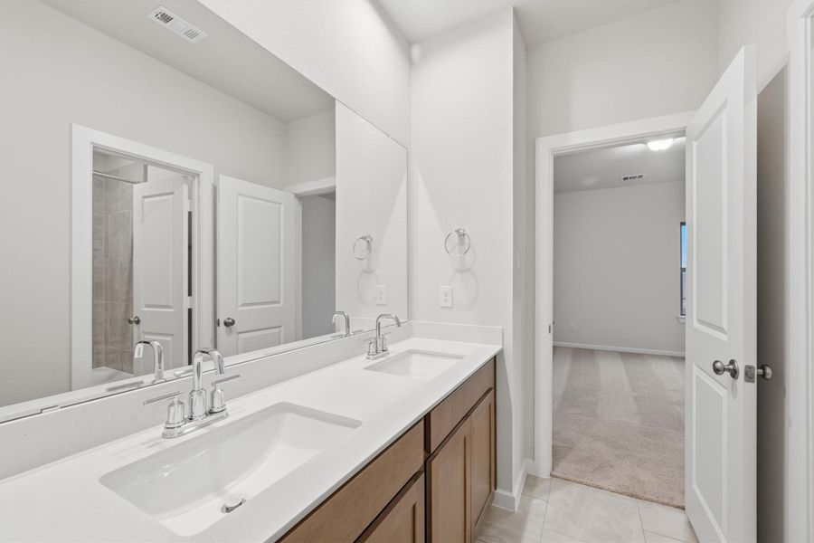 Furnished interior view inside a new home in Canterra Creek  60', Iowa Colony (Image 7).