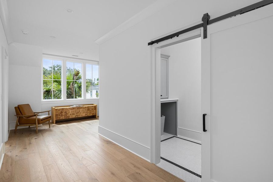 Spacious, unfurnished interior of a new home in , Mount Pleasant (Image 83).