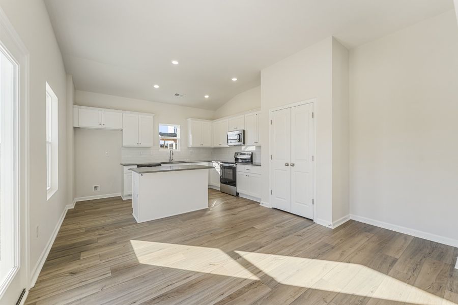 Furnished interior view inside a new home in Burke Estates, Chesnee (Image 6).