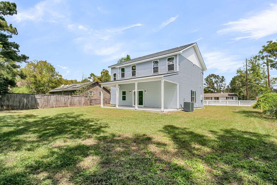 Exterior details and patio area of a home in , Hanahan (Image 29).