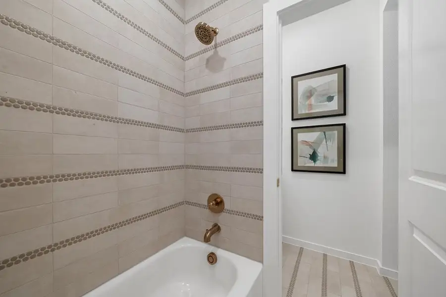 Furnished interior view inside a new home in The Highlands 50', Porter (Image 41).