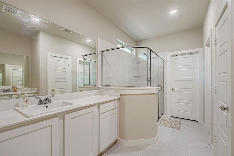 Furnished interior view inside a new home in Lakehaven, Farmersville (Image 28). Furnished interior view inside a new home in Lakehaven, Farmersville (Image 28).